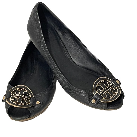 Tory Burch Amanda black leather peep toe low wedge shoes Fall Winter Career 10M